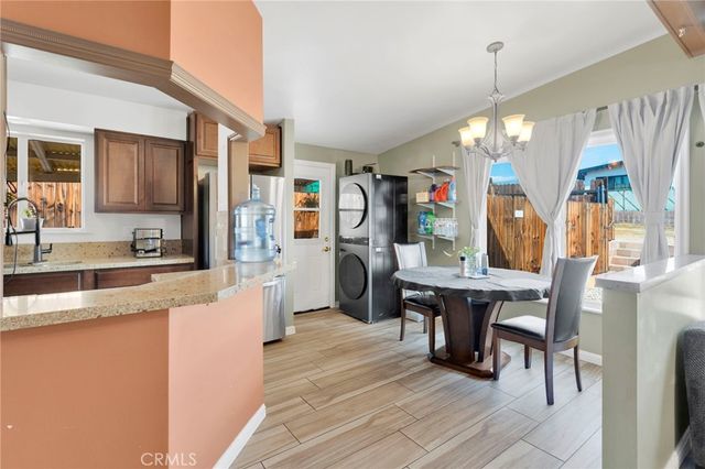 16824 Crestview, Victorville, CA 92395