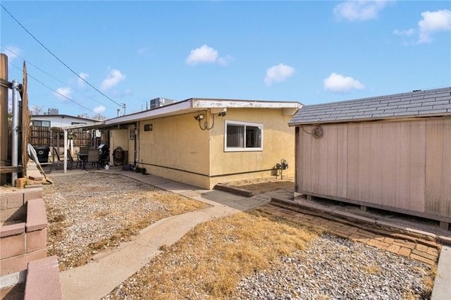 16824 Crestview, Victorville, CA 92395