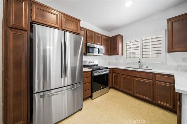 323 Tesoro 107, Escondido, CA 92025