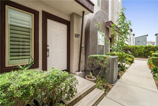 323 Tesoro 107, Escondido, CA 92025