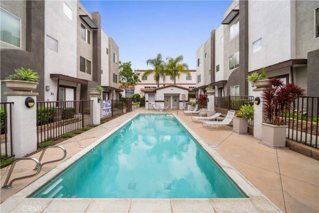 323 Tesoro 107, Escondido, CA 92025