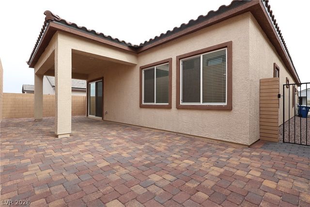 825 Lofton Meadows Street, Henderson, NV 89011