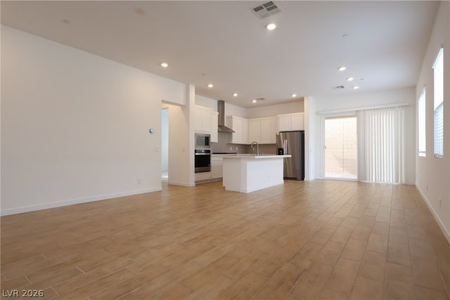 825 Lofton Meadows Street, Henderson, NV 89011