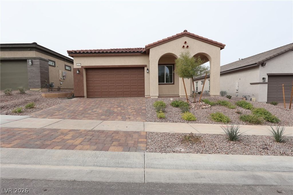 825 Lofton Meadows Street, Henderson, NV 89011