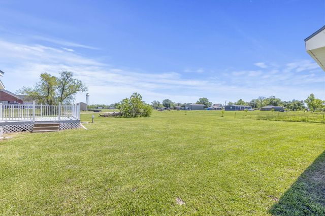 151 Ednas Rd, Lake Charles, LA 70607