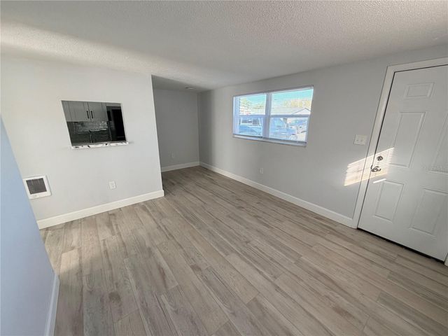 1101 E 140TH AVENUE, Tampa, FL 33613