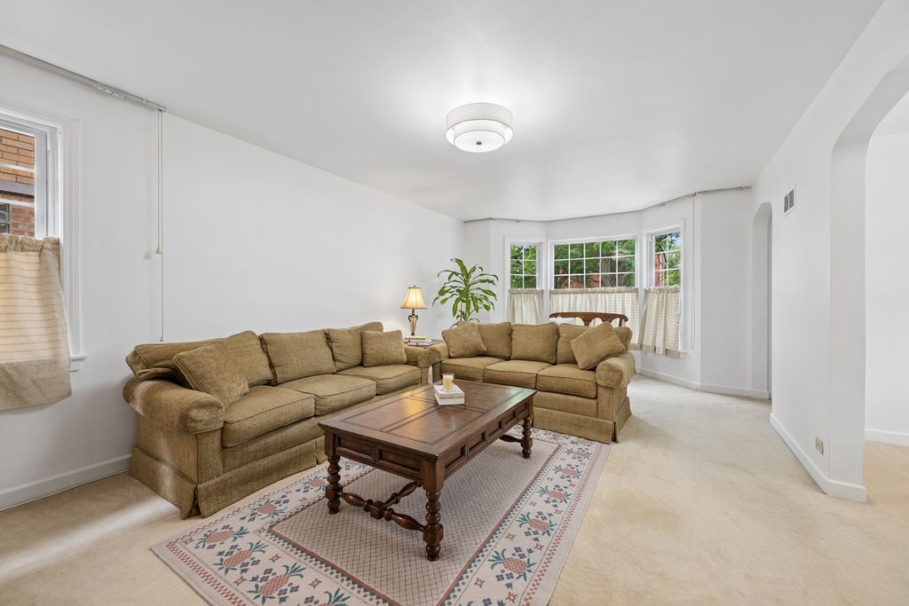6219 N Kedvale Avenue, Chicago, IL 60646 — photo 4