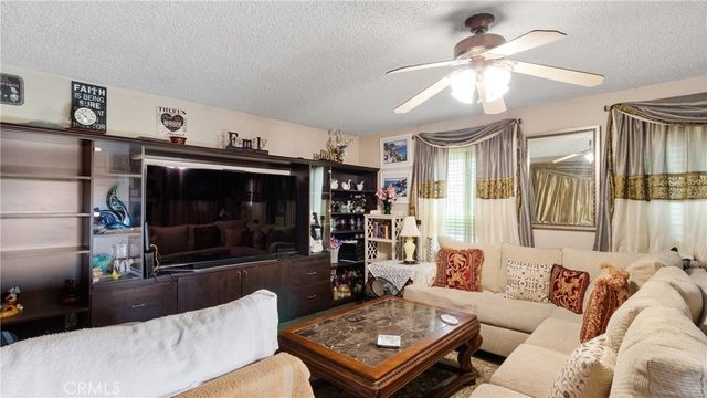 1146 Chagal, Lancaster, CA 93535