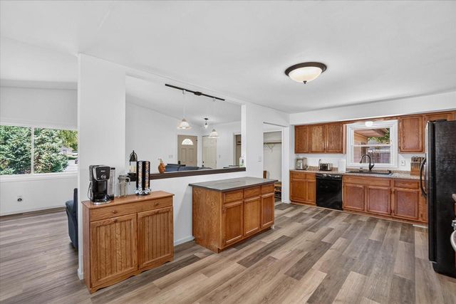 1447 Warwick WAY, Mount Pleasant, WI 53406