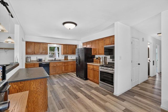 1447 Warwick WAY, Mount Pleasant, WI 53406