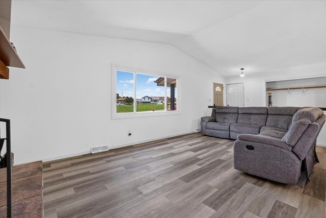 1447 Warwick WAY, Mount Pleasant, WI 53406