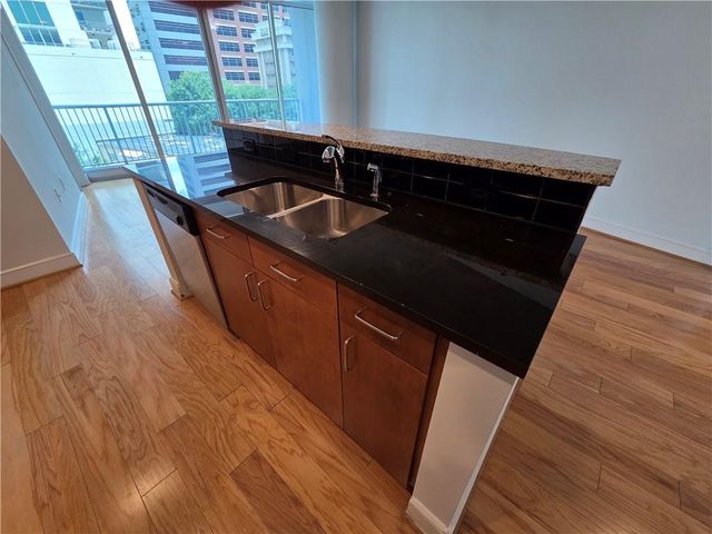 44 Peachtree Place NE 730, Atlanta, GA 30309