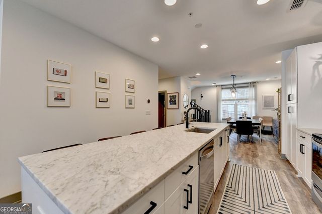 6 Becker Place NW, Atlanta, GA 30307