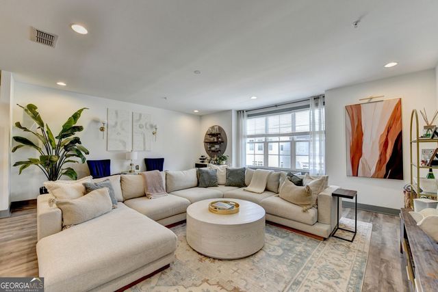 6 Becker Place NW, Atlanta, GA 30307