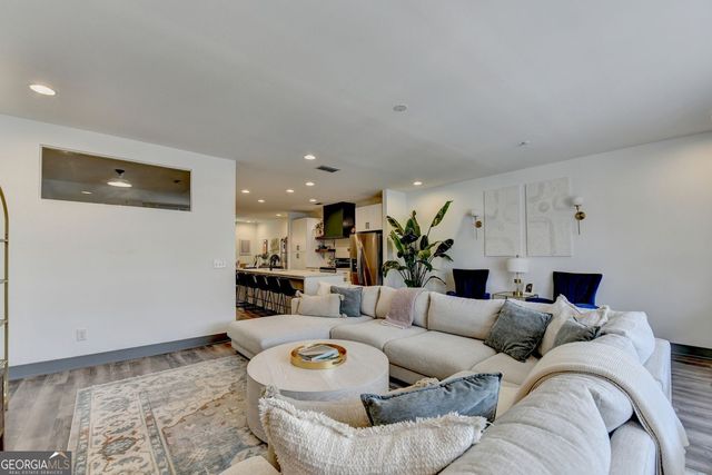 6 Becker Place NW, Atlanta, GA 30307