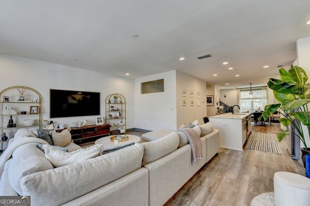 6 Becker Place NW, Atlanta, GA 30307