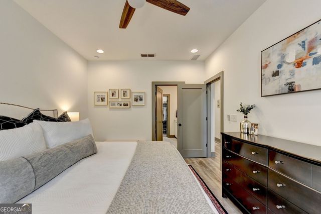 6 Becker Place NW, Atlanta, GA 30307