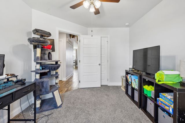 1108 Cardinal Creek Dr, Clarksville, TN 37040