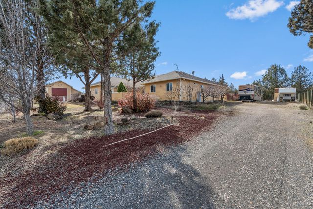 14300 SW Chickadee Road, Terrebonne, OR 97760