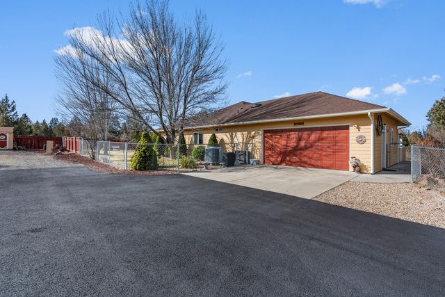 14300 SW Chickadee Road, Terrebonne, OR 97760