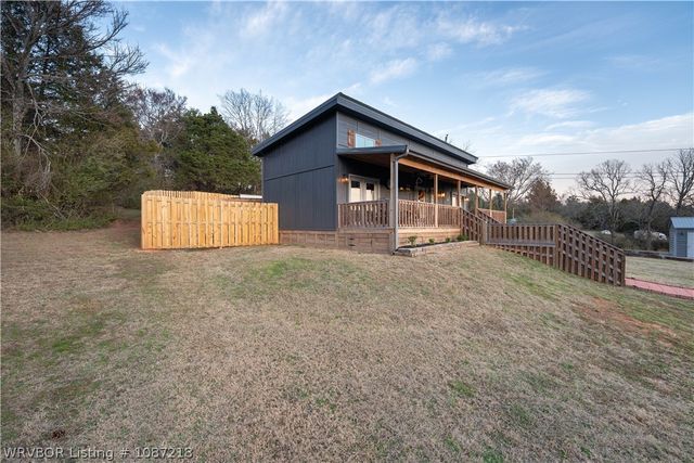 2824 S Coker Street, Greenwood, AR 72936