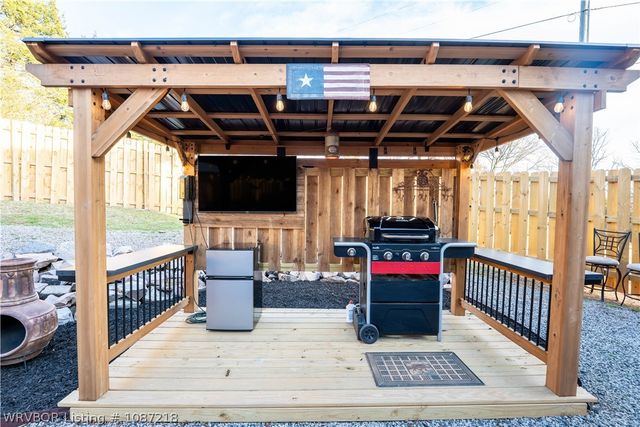 2824 S Coker Street, Greenwood, AR 72936