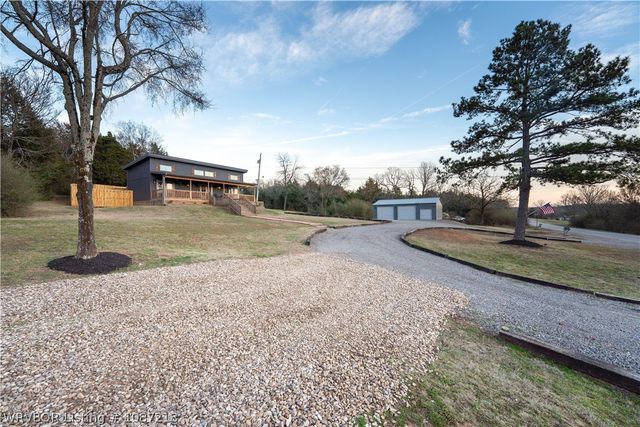 2824 S Coker Street, Greenwood, AR 72936