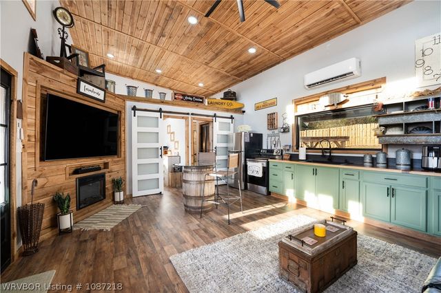 2824 S Coker Street, Greenwood, AR 72936