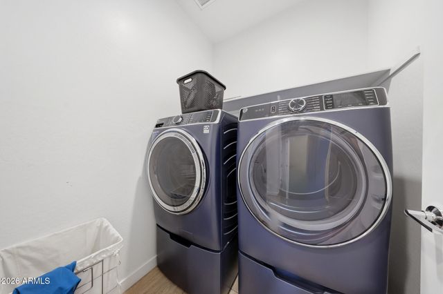 4064 E CATCLAW Street, Gilbert, AZ 85296