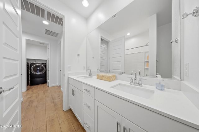 4064 E CATCLAW Street, Gilbert, AZ 85296