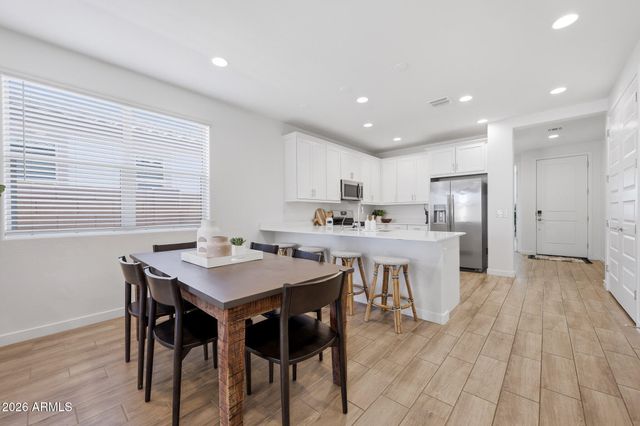 4064 E CATCLAW Street, Gilbert, AZ 85296