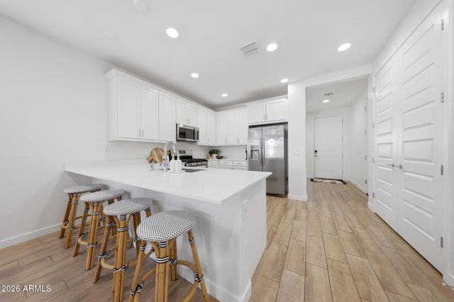 4064 E CATCLAW Street, Gilbert, AZ 85296