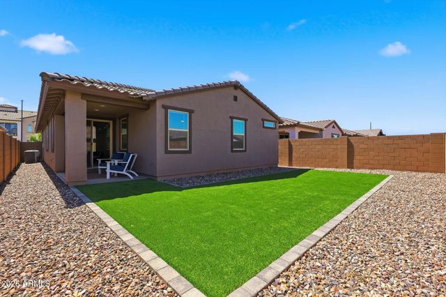 4064 E CATCLAW Street, Gilbert, AZ 85296
