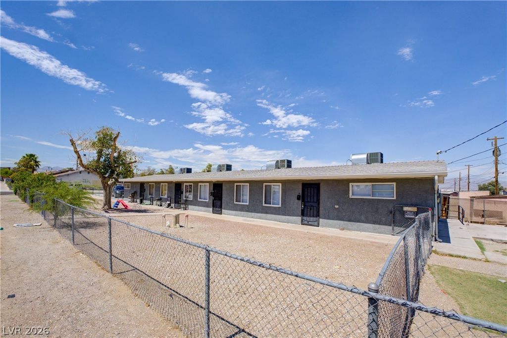 702 North 10th Street, Las Vegas, NV 89101 — photo 2