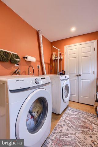 3832 MANAYUNK AVE, Philadelphia, PA 19128