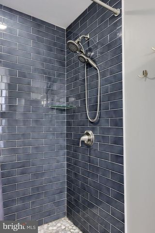 3832 MANAYUNK AVE, Philadelphia, PA 19128