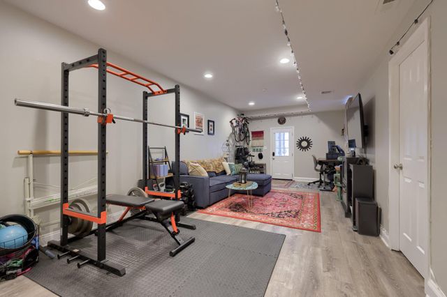 3832 MANAYUNK AVE, Philadelphia, PA 19128