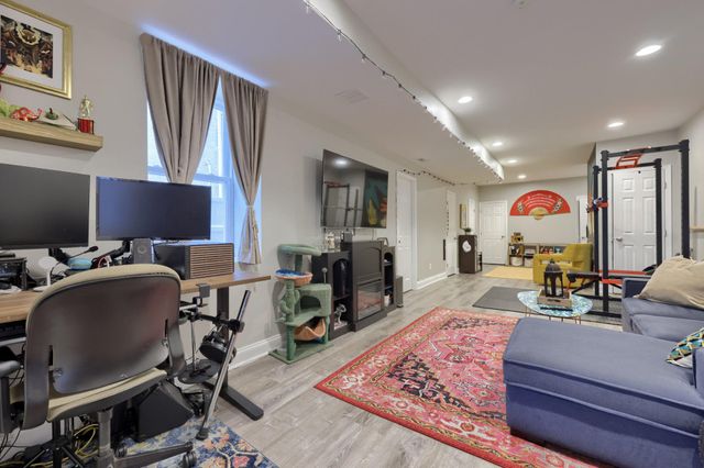 3832 MANAYUNK AVE, Philadelphia, PA 19128