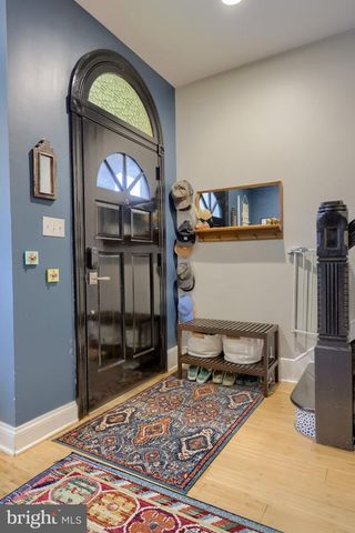 3832 MANAYUNK AVE, Philadelphia, PA 19128