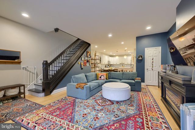 3832 MANAYUNK AVE, Philadelphia, PA 19128
