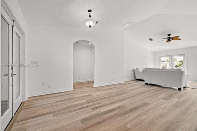 947 Nautilus Isle 0, Dania Beach, FL 33004