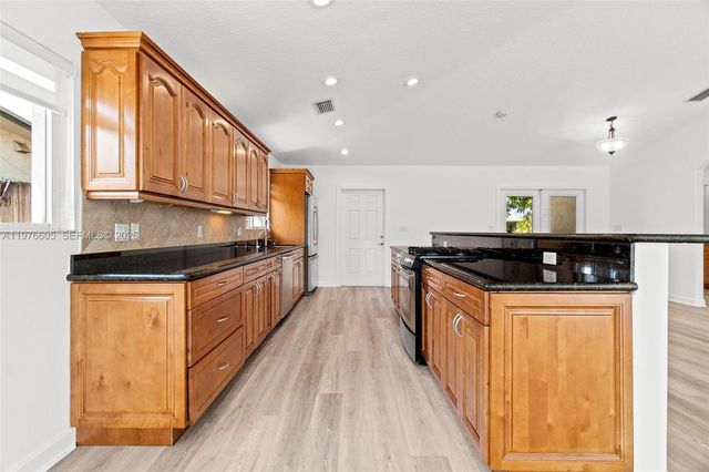 947 Nautilus Isle 0, Dania Beach, FL 33004