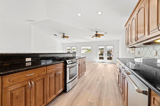 947 Nautilus Isle 0, Dania Beach, FL 33004