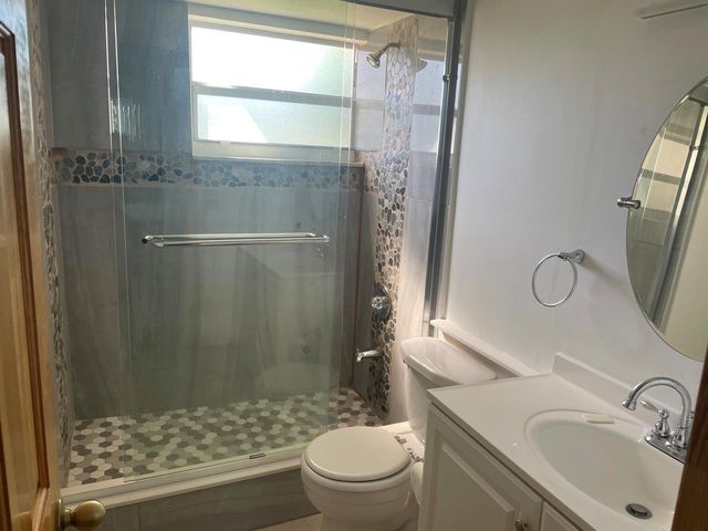 225 Bonnie Boulevard 211, Palm Springs, FL 33461