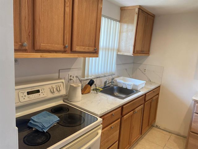 225 Bonnie Boulevard 211, Palm Springs, FL 33461