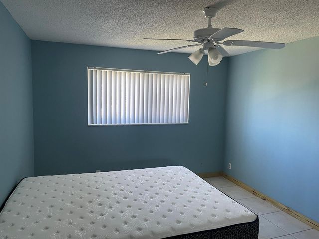 225 Bonnie Boulevard 211, Palm Springs, FL 33461
