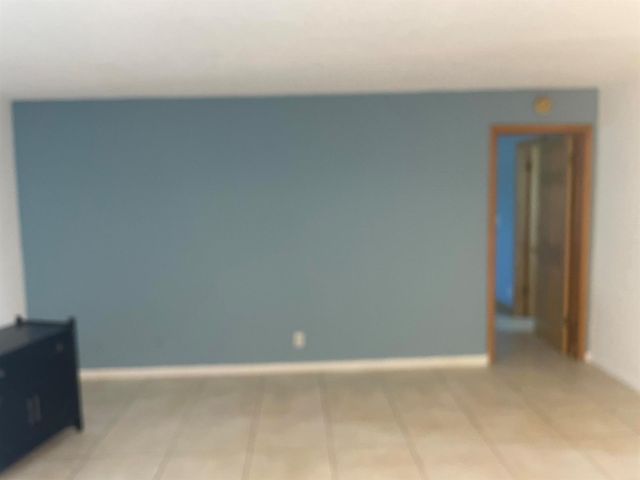 225 Bonnie Boulevard 211, Palm Springs, FL 33461
