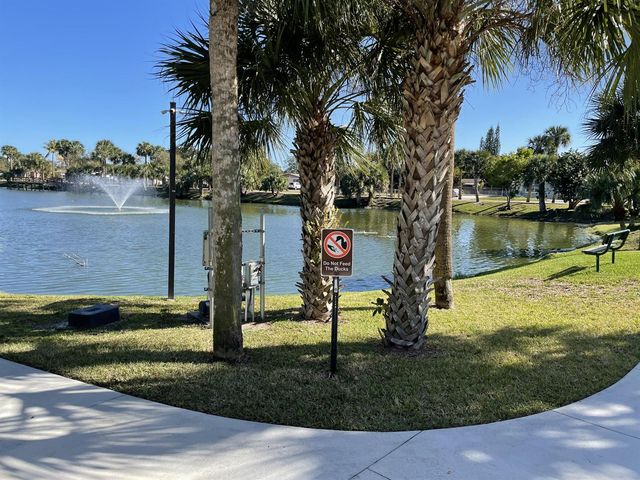 225 Bonnie Boulevard 211, Palm Springs, FL 33461