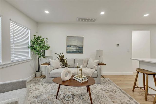 1319 SE 42nd Street, Oklahoma City, OK 73129