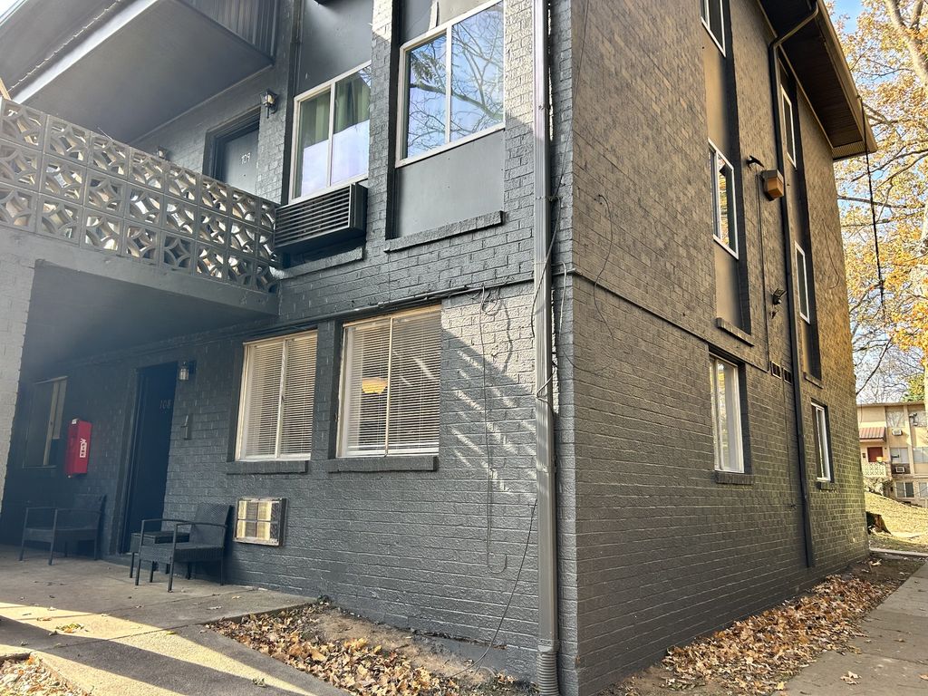 550 Harding Pl Apt B108, Nashville, TN 37211